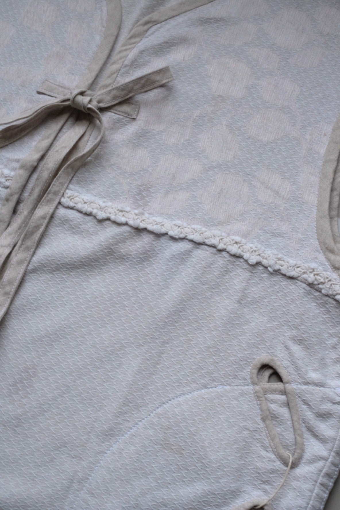 Cropped Morph Vest - Sand