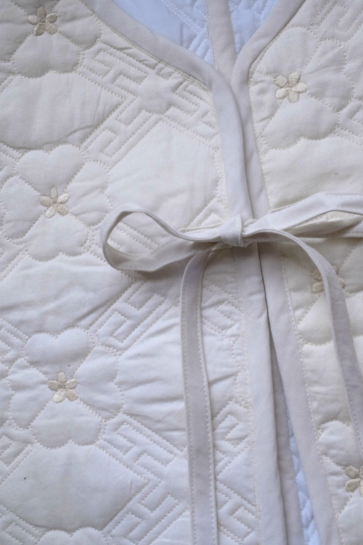 Cropped Morph Vest - Ivory