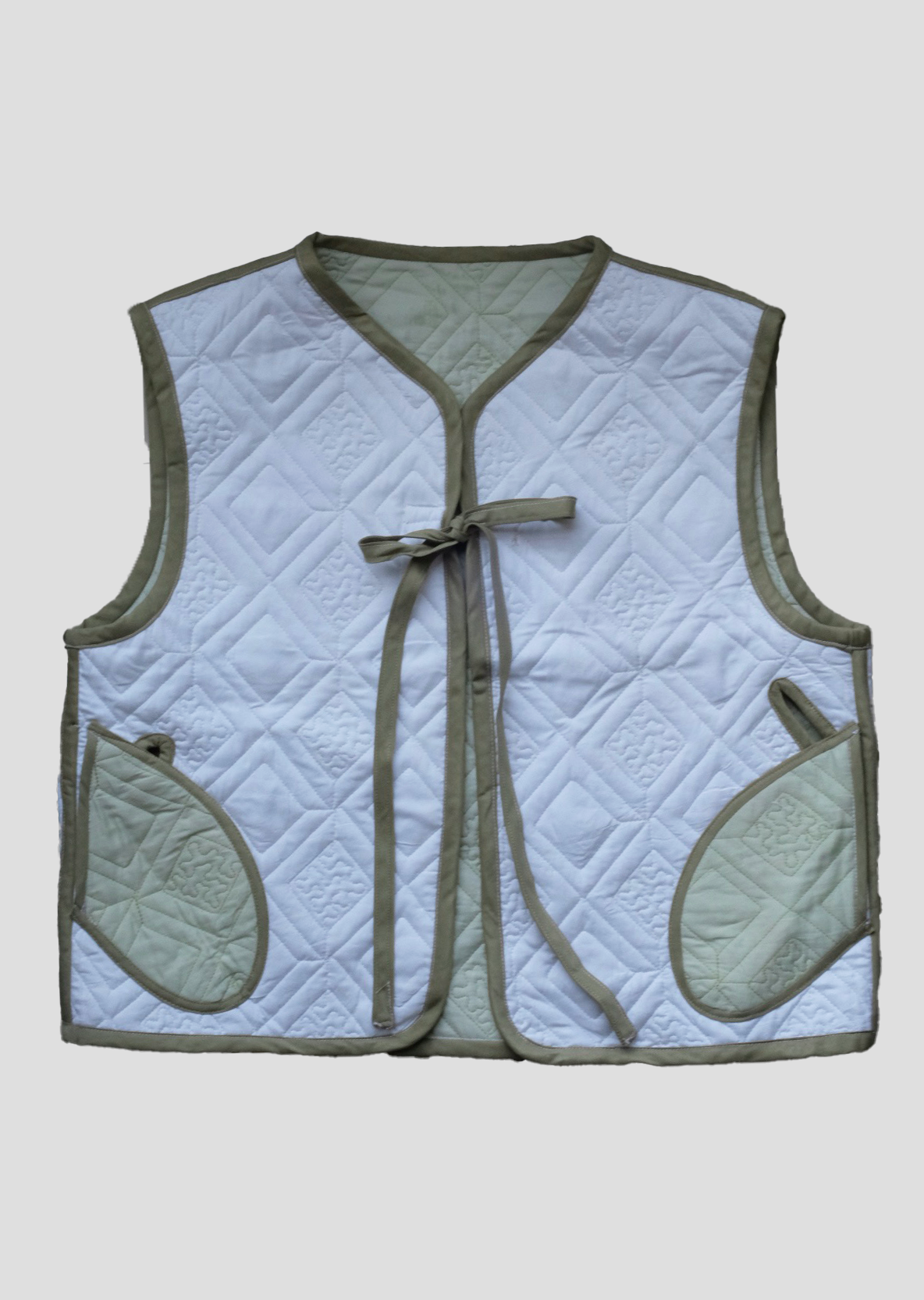 Cropped Morph Vest - Apple